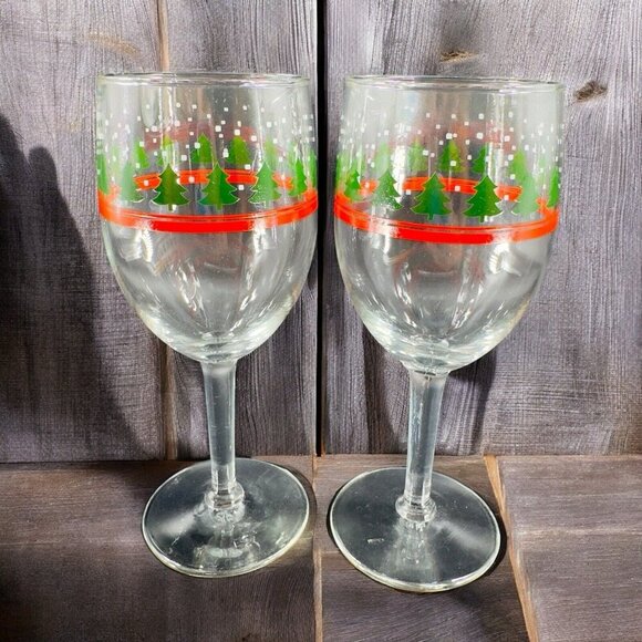 Vintage LIBBEY GLASS COMPANY Glass Goblet Drinking Glasses Set 2 Christmas Trees - Picture 1 of 11